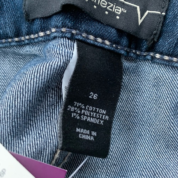 Lane Bryant Venezia 26 Boyfriend Jeans NWT - Picture 4 of 6